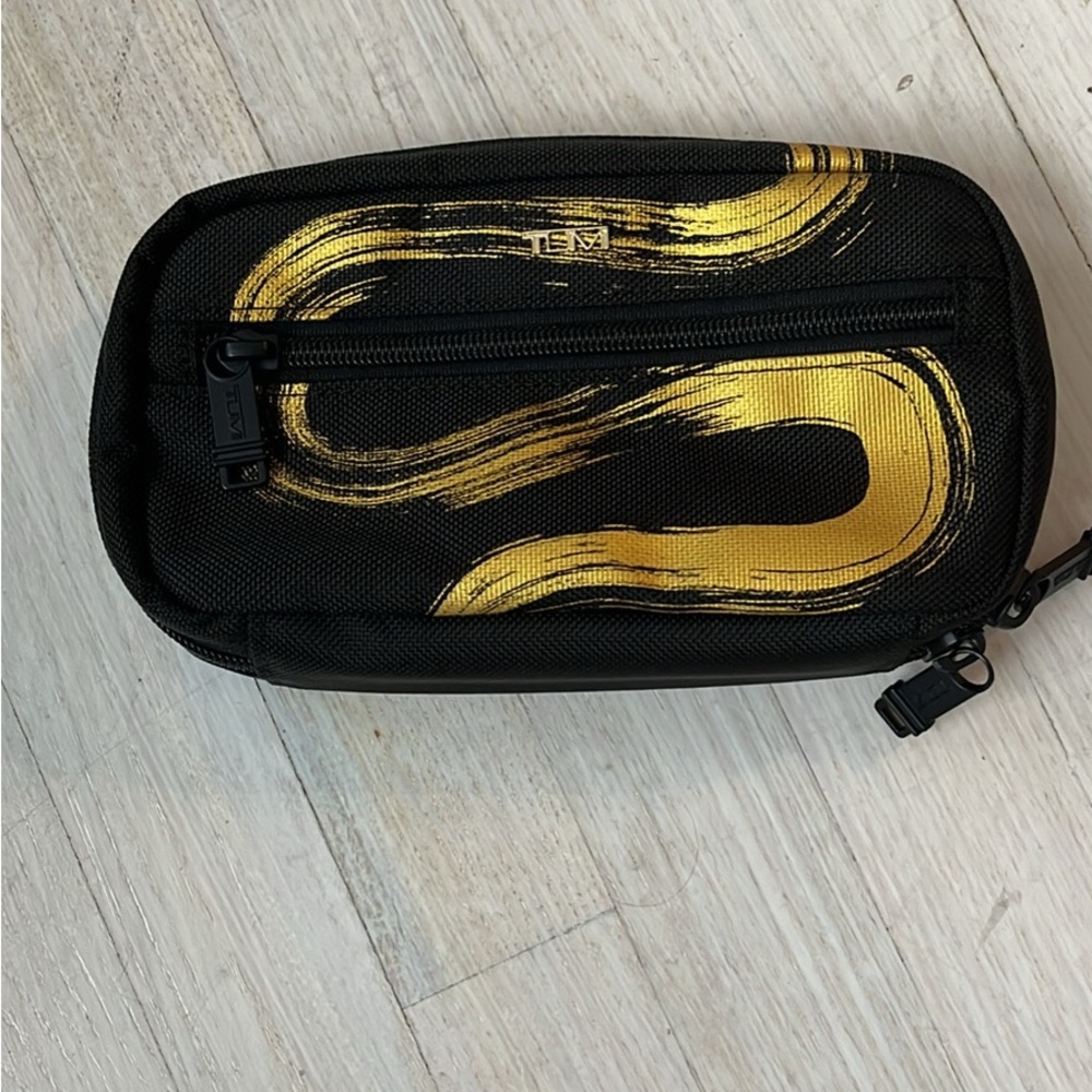Tumi Limited Edition Zip-around Bag